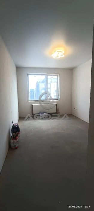 Продажа видової квартири 76.7 м² з початковим ремонтом