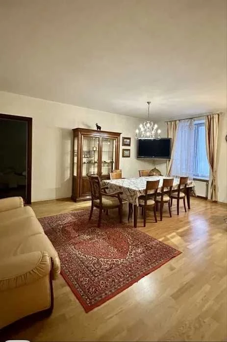 For sale 4-room apartment 150m2 with autonomous heating, Lopatins residential complex