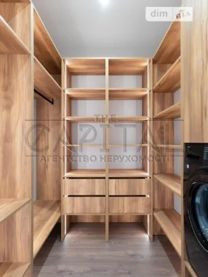 Sale of 3-room apartment 72 sq. m on Revutskoho St. 40-B • ID 347