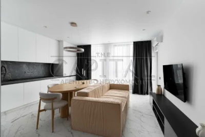 Sale of 3-room apartment 72 sq. m on Revutskoho St. 40-B • ID 347