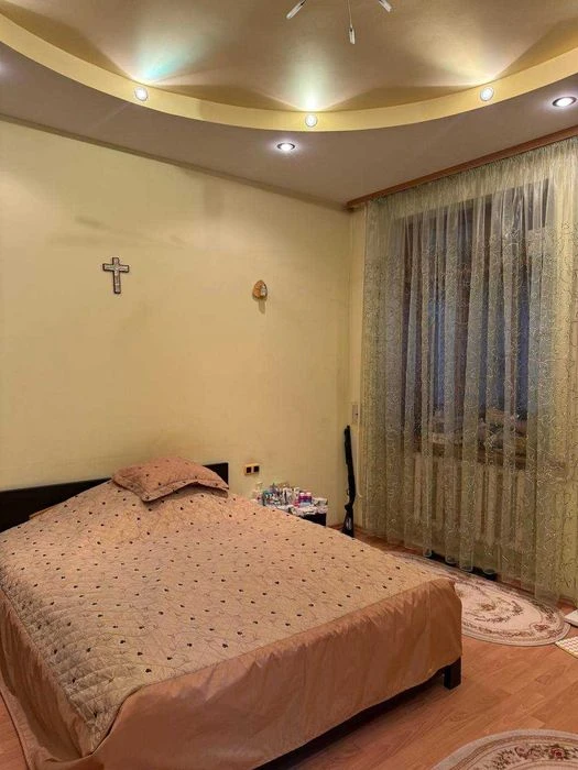 House for sale at the 10th station of Bolshoi Fontana. 8 acres! Goss