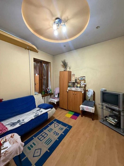 House for sale at the 10th station of Bolshoi Fontana. 8 acres! Goss