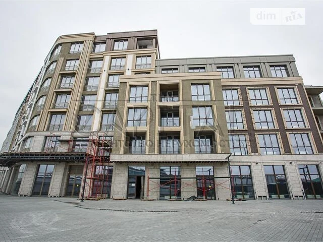 Продажа 3к квартиры 118 кв. м по ул. Набережно-Крещатицкая 2