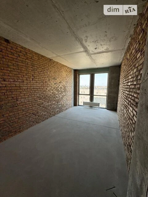 Продажа 3к квартиры 118 кв. м по ул. Набережно-Крещатицкая 2