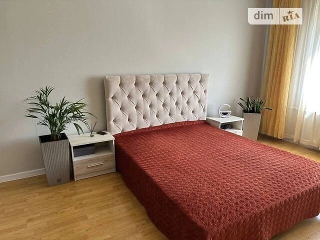 For sale 1-room apartment 43 sq. m. on Liskivska Street 22 • ID 34683