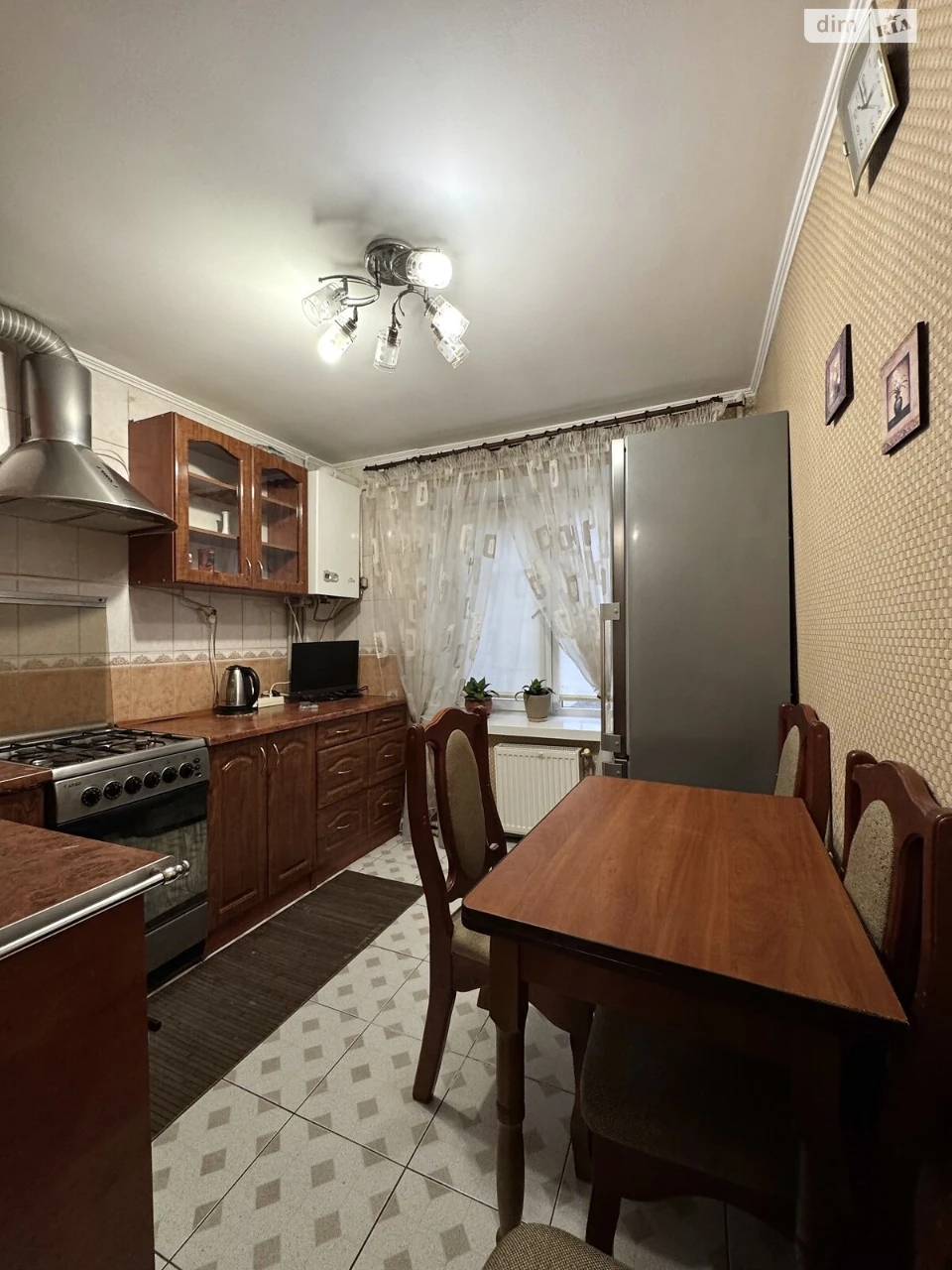 Продаж Квартира Свердловський масив