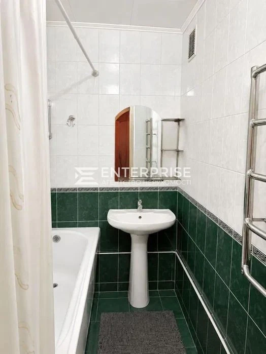 Sale of 2-room apartment 61.2 sq. m. on Petra Vershyhory St. 9 • ID