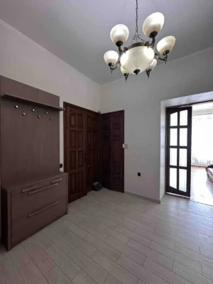 Продам 3-комнатную квартиру в центре Одессы!!