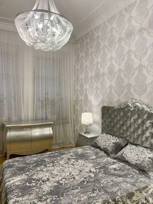 Продам 3-комнатную квартиру в центре Одессы!!