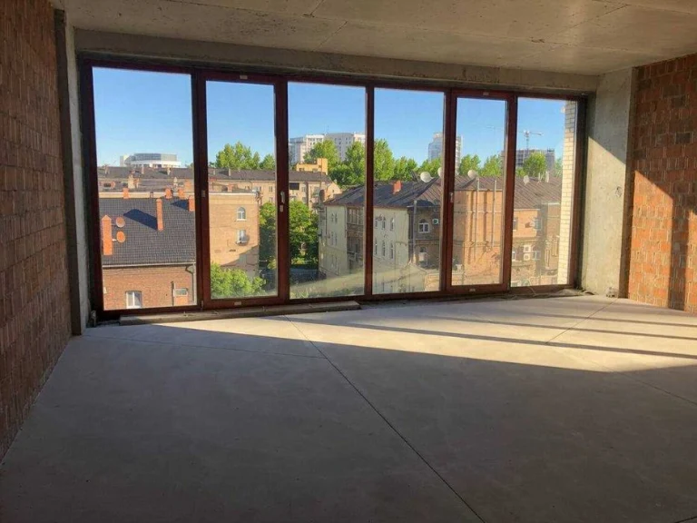 I will sell MY apartment in the center of the residential complex Mozart Mozart Korolenko St.