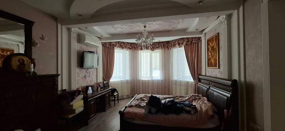 (3) Beautiful house for sale in Pyatnychany 4432