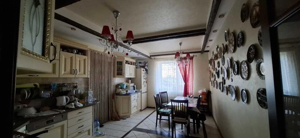 (3) Beautiful house for sale in Pyatnychany 4432