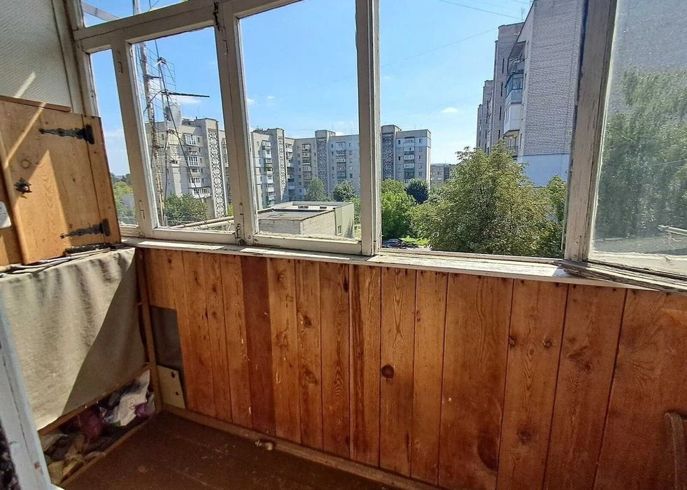 Продаж двокімнатної квартири на вулиці Олега Антонова