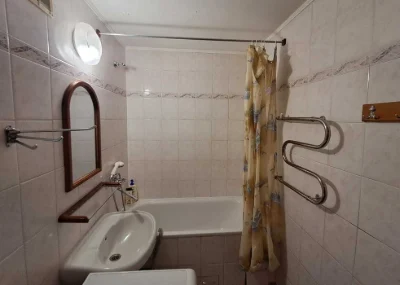 Продаж двокімнатної квартири на вулиці Олега Антонова