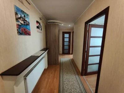 Продается 2к квартира в микрорайоне Пирогово.