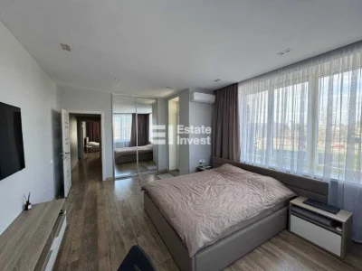 I will sell a 2-room apartment on Velyka Panasivska Street, 76G, residential complex