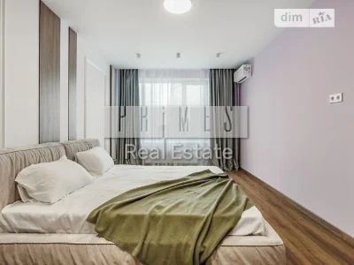 Продаж 2к квартири 108.6 кв. м на вул. Академіка Заболотного