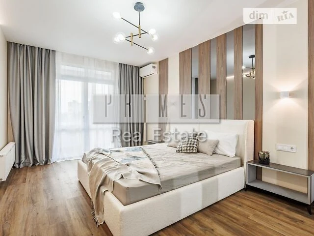 Продаж 2к квартири 108.6 кв. м на вул. Академіка Заболотного