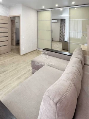 Продажа: 1-комнатная квартира 35.2 м², Харьковское шоссе, 190