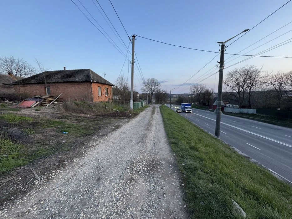 Фасадна діляка під забудову вул. Кам’янецька 24.сотки