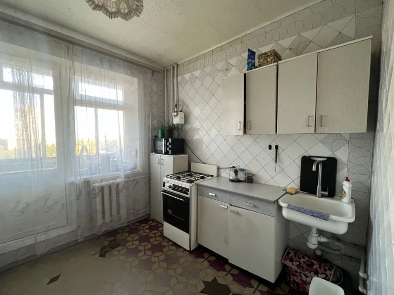 1-кімнатна квартира по вул. Василя Сергієнка