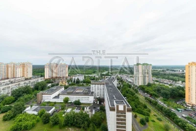No % 3-room apartment for sale in Obolonsky district, with a terrace.