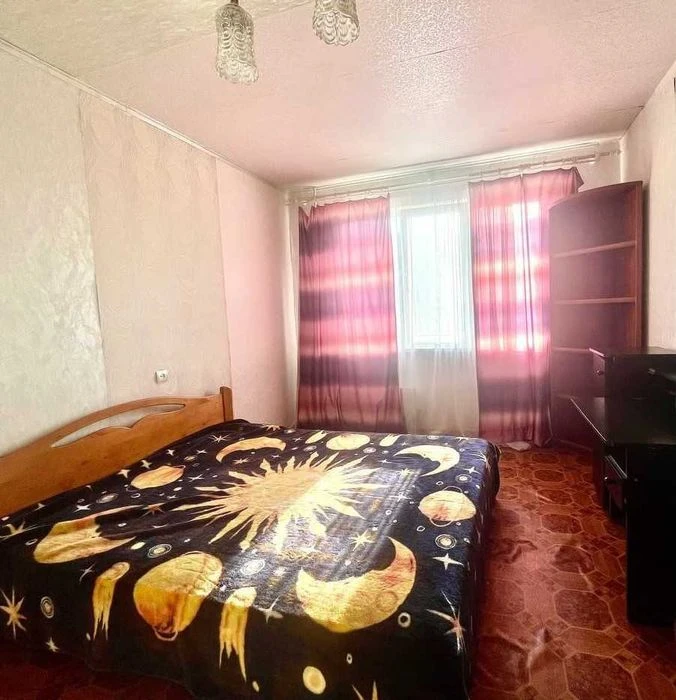 Продам 3комн.квартиру метро Победы. Людвига Свободы. Алексее