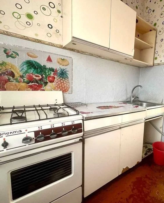 Продам 3комн.квартиру метро Победы. Людвига Свободы. Алексее