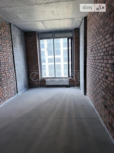 Sale of 3-room apartment 85 sq. m on Zvirynetska Street 70-A • ID 34