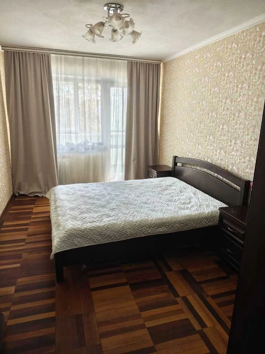Продам 3-х кім. квартиру Піски ,Водограйна