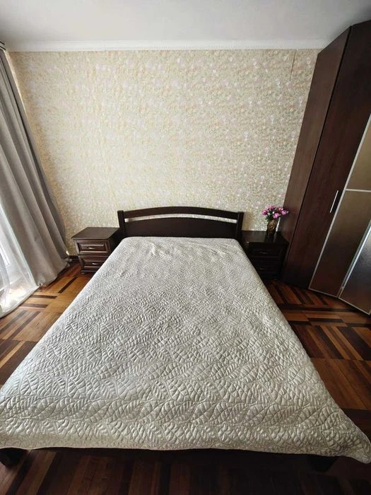 Продам 3-х кім. квартиру Піски ,Водограйна