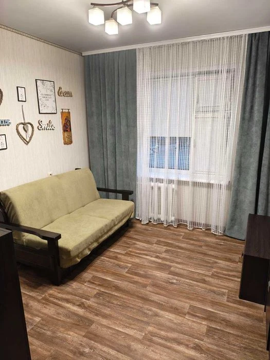 Продам 3-х кім. квартиру Піски ,Водограйна