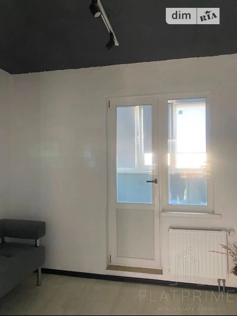 Sale of 2-room apartment 57 sq. m on Akademika Glushkova Ave. 6 •