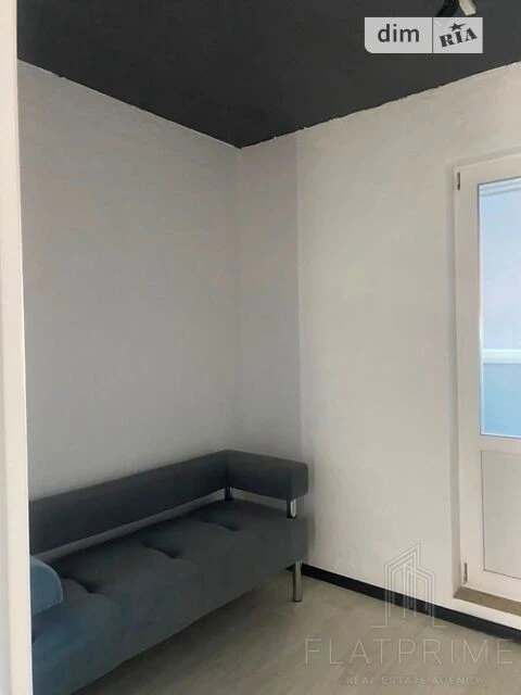 Sale of 2-room apartment 57 sq. m on Akademika Glushkova Ave. 6 •