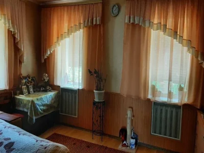 Продам окремий будинок