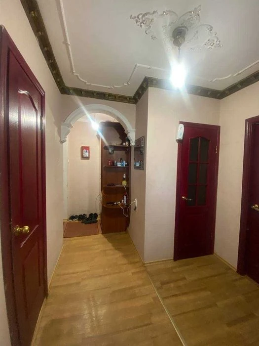 Продам 2-комнатную квартиру на Днепродороге ("Меркурий")