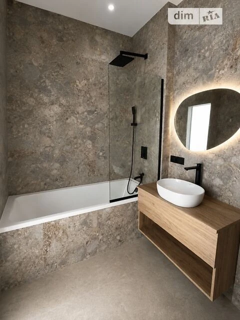 Sale of 2-room apartment 57.3 sq. m. on Andriy Verkhoglyada st. 26 •