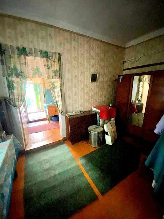 Продаж 1/2 частини будинку, 2 кімн.в Полтаві , біля 9 школи.