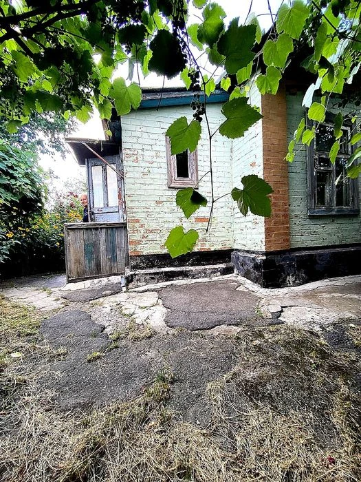 Продаж 1/2 частини будинку, 2 кімн.в Полтаві , біля 9 школи.