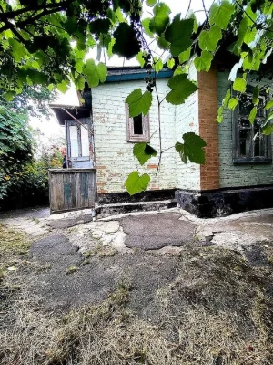 Продаж 1/2 частини будинку, 2 кімн.в Полтаві , біля 9 школи.