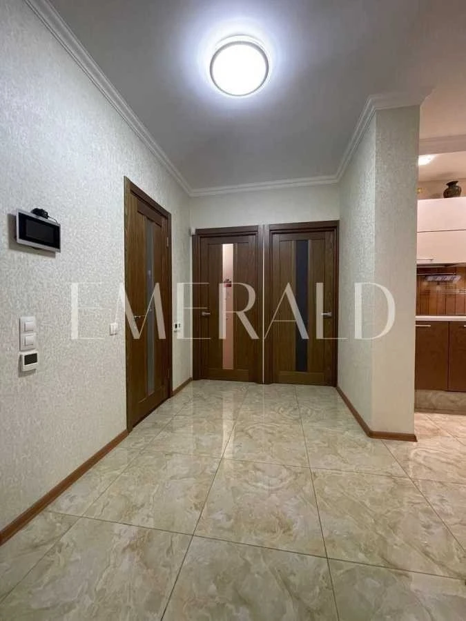 Sale of 3-room apartment 101.7 m², Vadim Hetman Street,