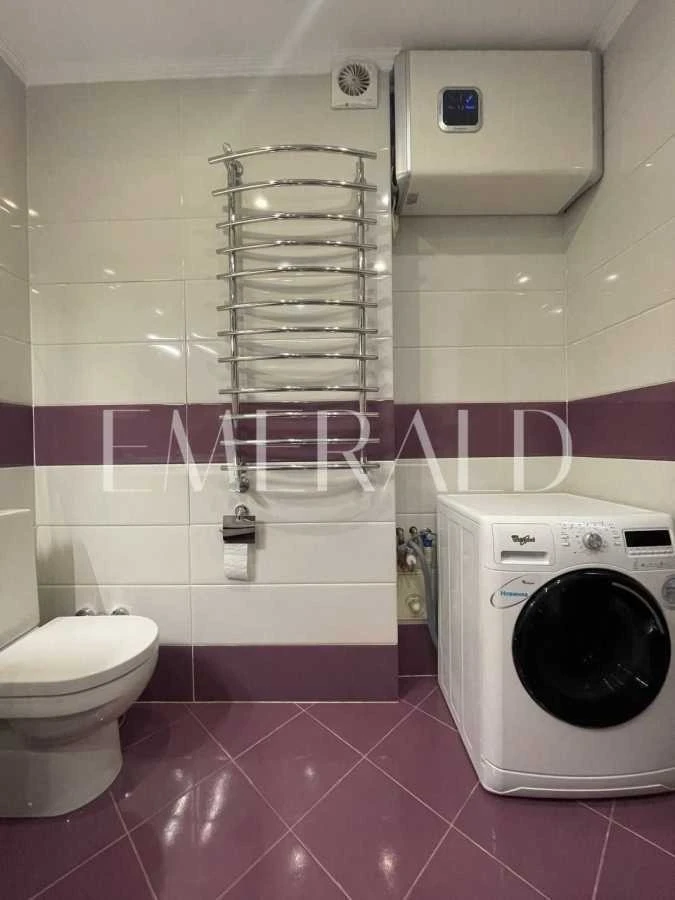 Sale of 3-room apartment 101.7 m², Vadim Hetman Street,