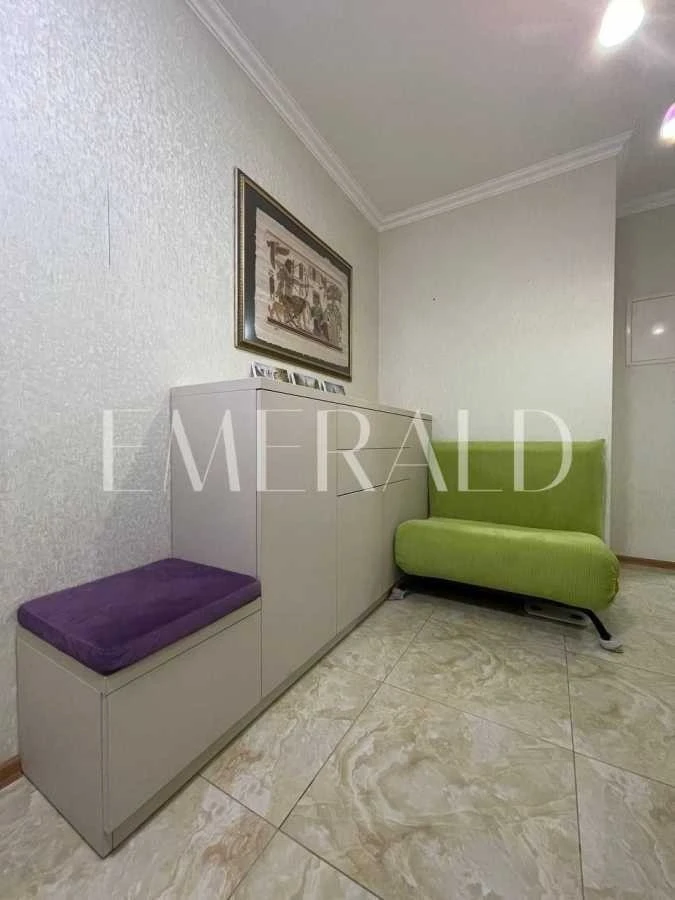 Sale of 3-room apartment 101.7 m², Vadim Hetman Street,