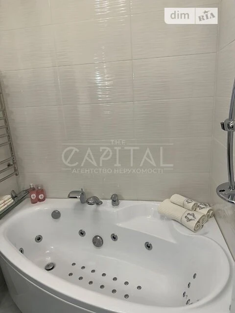 Продаж 2к квартири 73 кв. м на вул. Феодосійська 2 (Е • ID 3