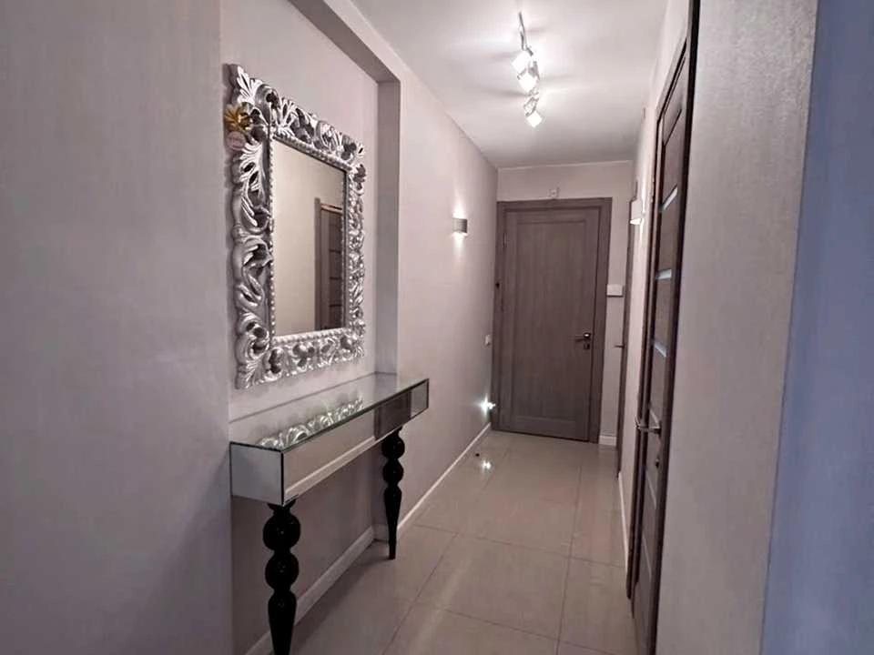 Apartment. Kyiv, Lesi Ukrainky Blvd.