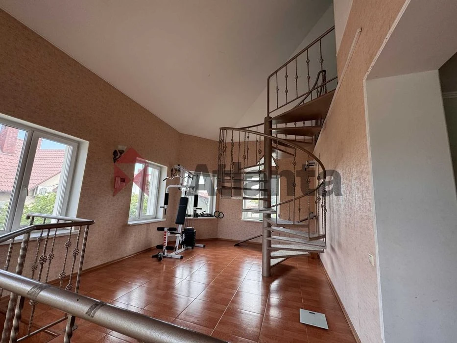 The best offer. A corner plot of the village is for sale in Fontane
