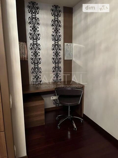 Продаж 2к квартири 98 кв. м на вул. Дегтярівська • ID 347135