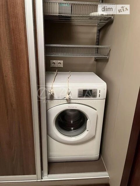 Продаж 2к квартири 98 кв. м на вул. Дегтярівська • ID 347135