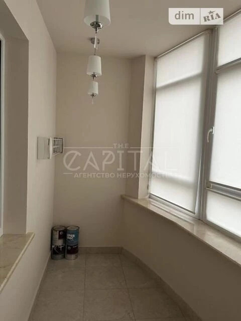 Продаж 2к квартири 98 кв. м на вул. Дегтярівська • ID 347135