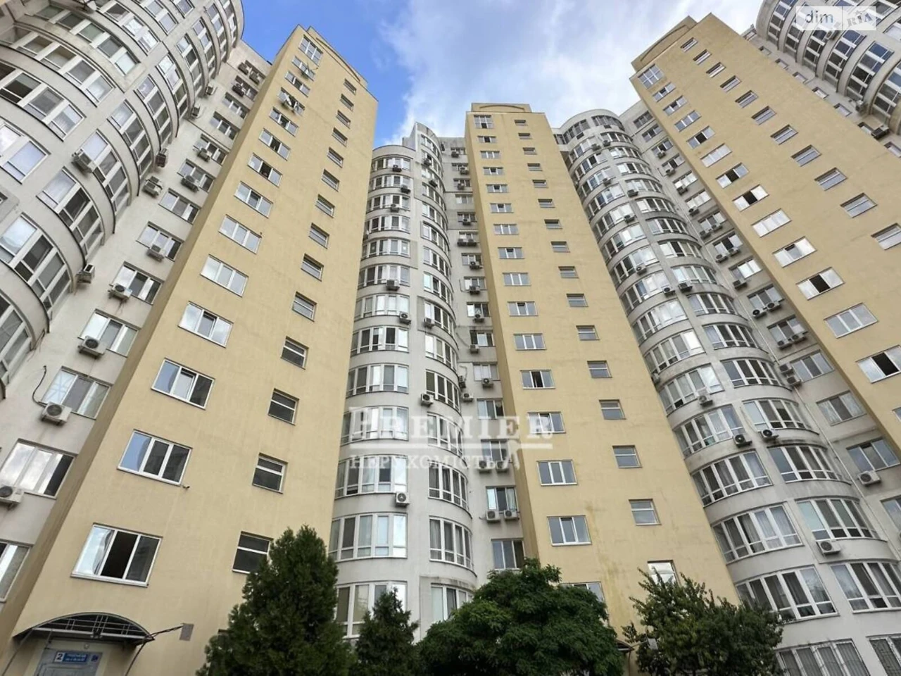 Продажа квартир Приморский.